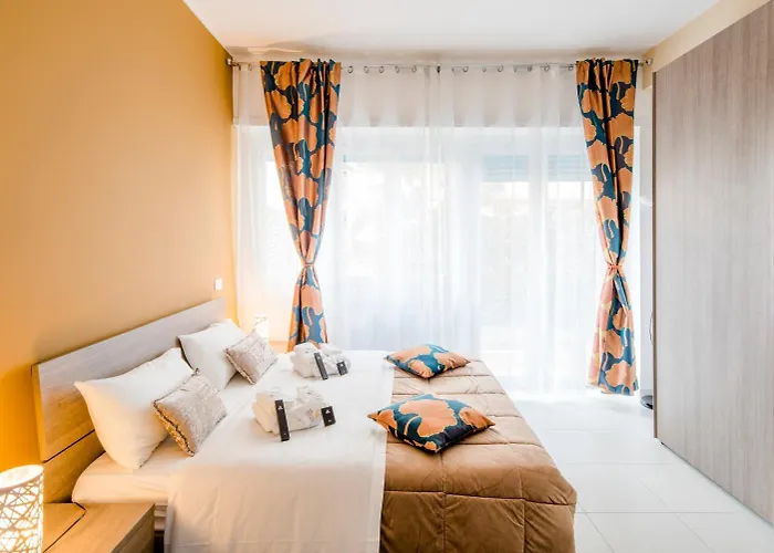 Mr Brown And Guest house 4*